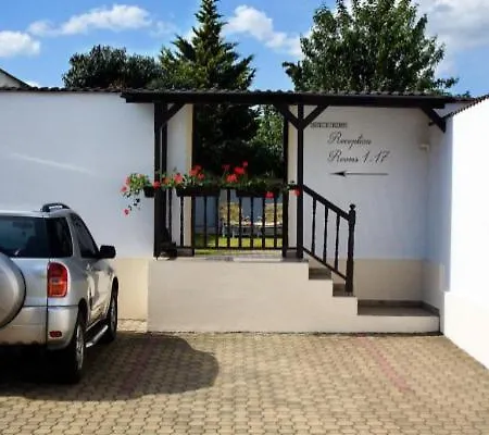 Excellent Romantic Отель Прага